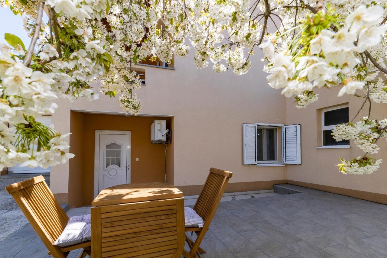 Happy Home Apartment Zadar Exterior photo