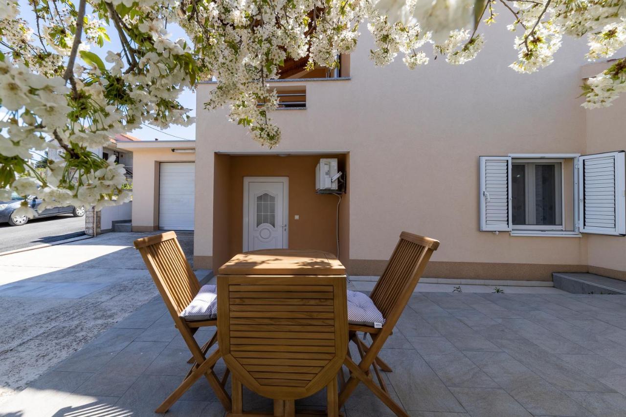 Happy Home Apartment Zadar Exterior photo